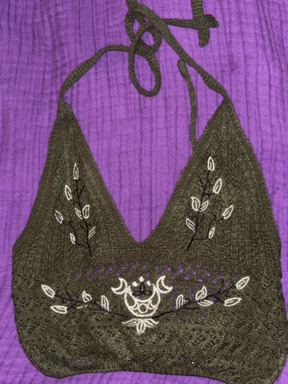ROMWE Olive Green Crochet Halter Crop Top with White Embroidery